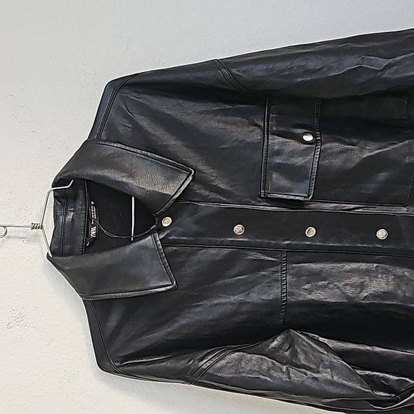 Zara Oversized Vegan Leather Jacket Shirt long sleeves snap closure Size M - Picture 2 of 15